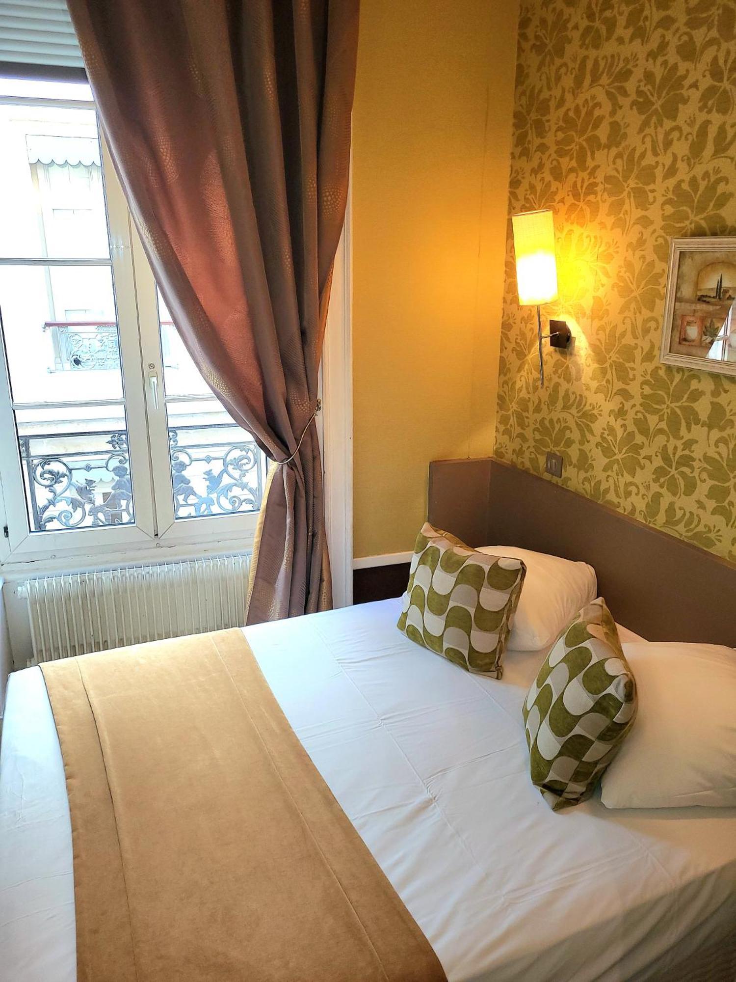 Hotel Du Dauphin Lyon Dış mekan fotoğraf