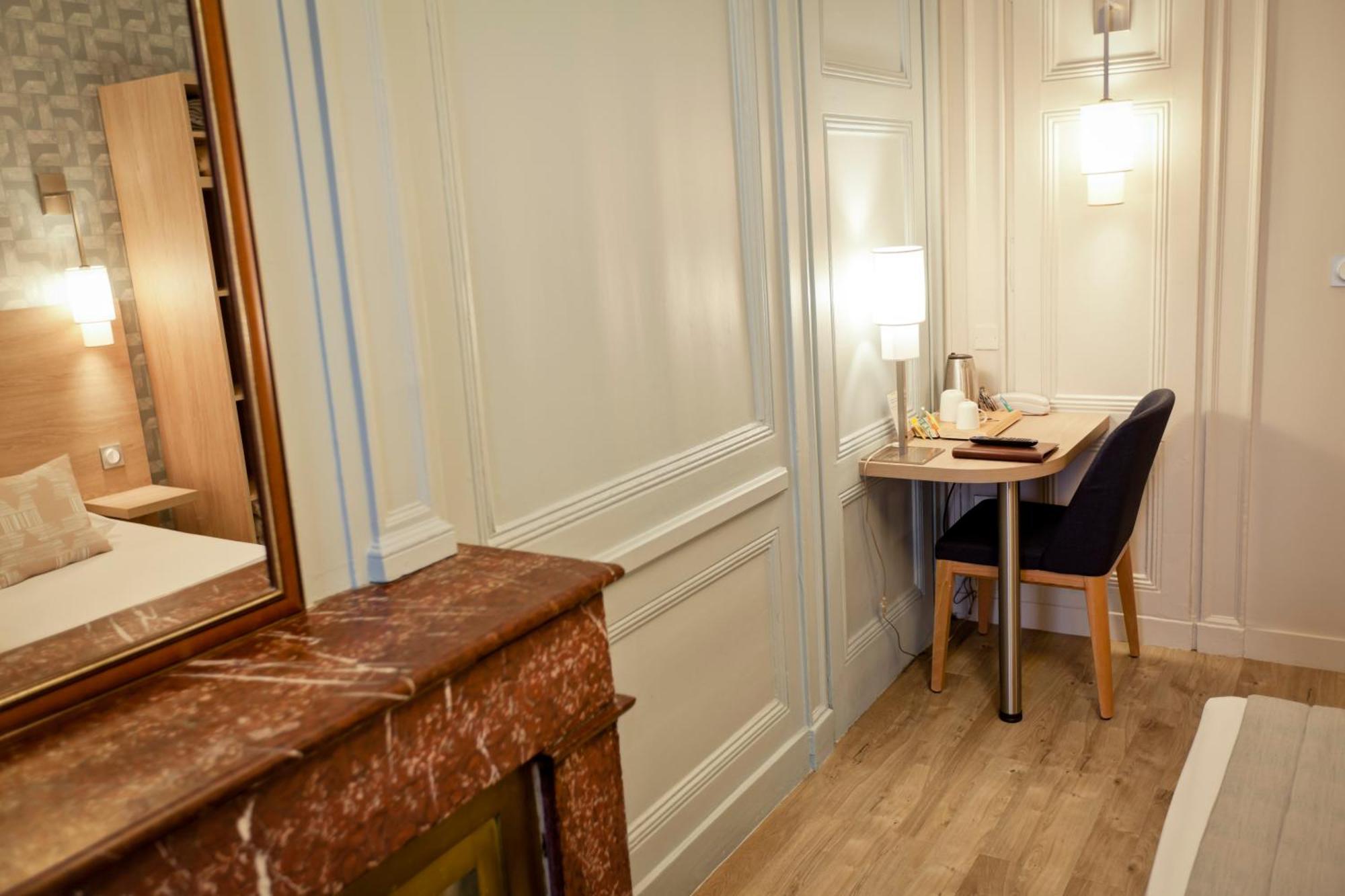 Hotel Du Dauphin Lyon Dış mekan fotoğraf