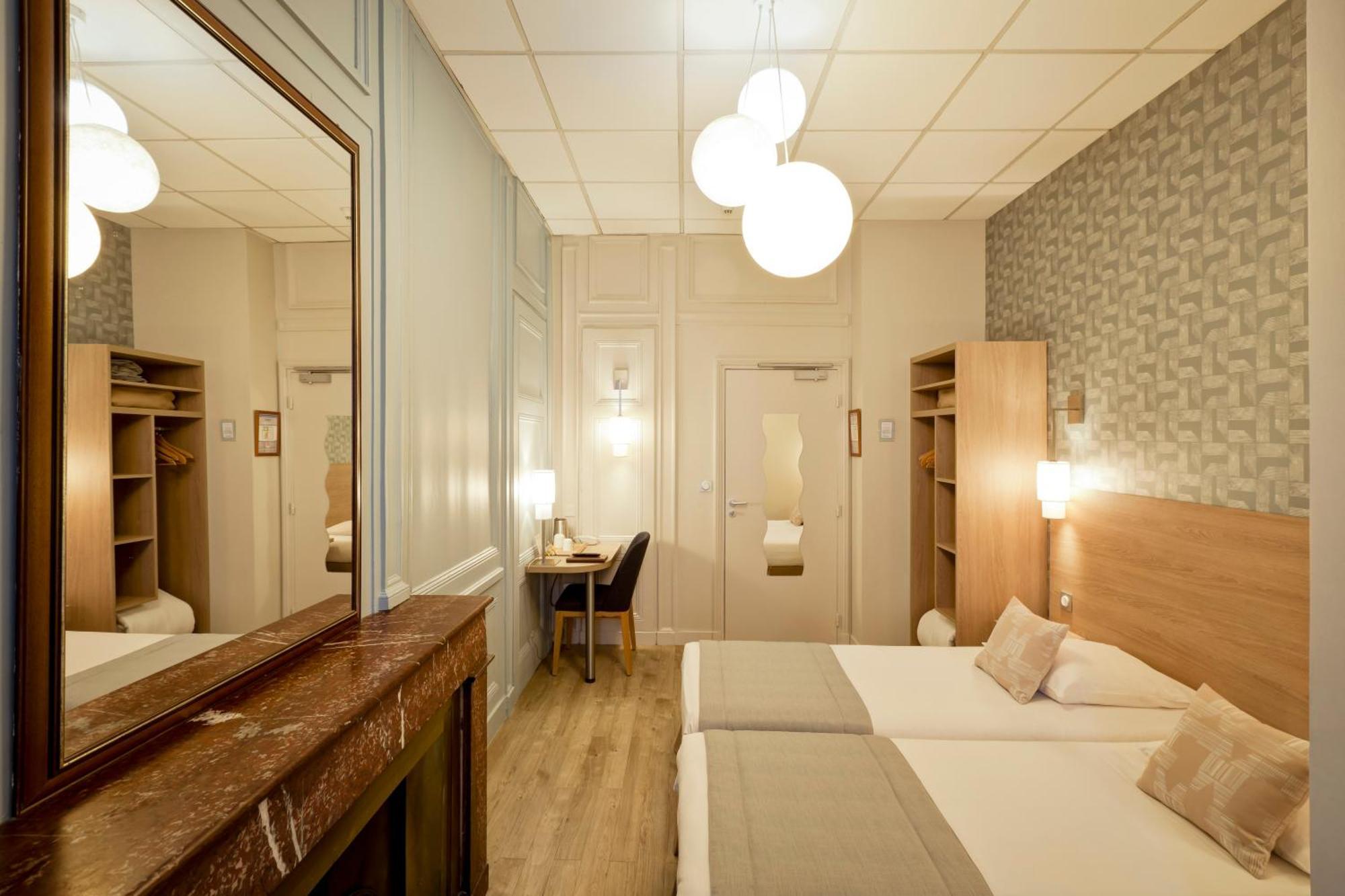 Hotel Du Dauphin Lyon Dış mekan fotoğraf